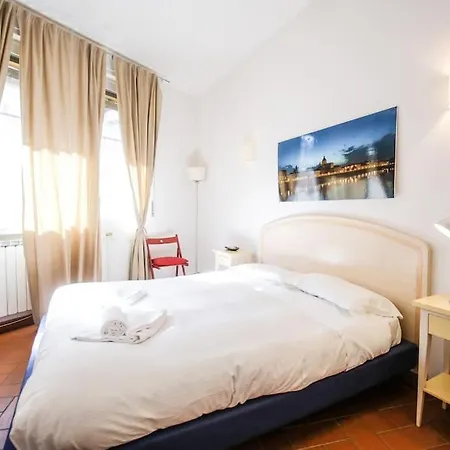 Nice Apartment Near Ponte Vecchio Florence Buitenkant foto