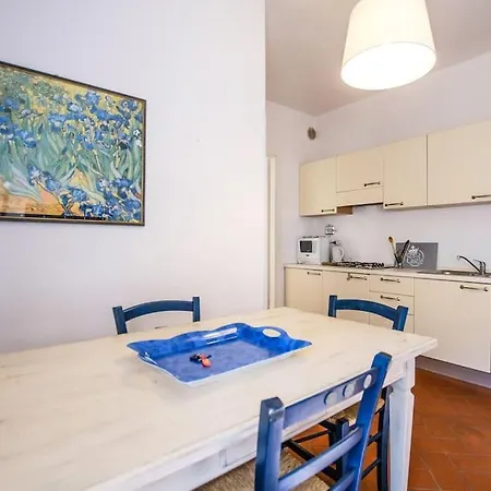 Nice Apartment Near Ponte Vecchio Florence Buitenkant foto