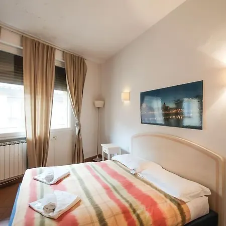 Nice Apartment Near Ponte Vecchio Florence Buitenkant foto